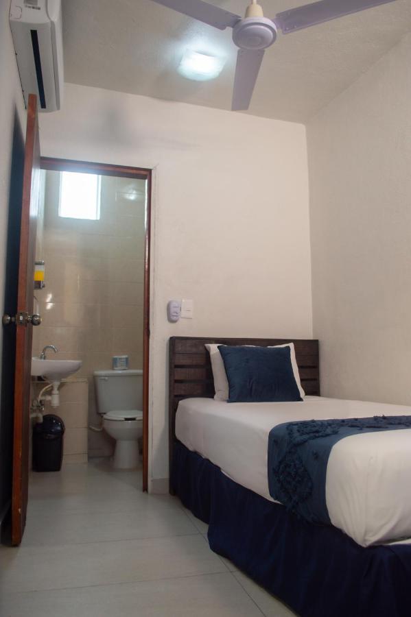 Hotel Juarez 70 Colima Værelse billede