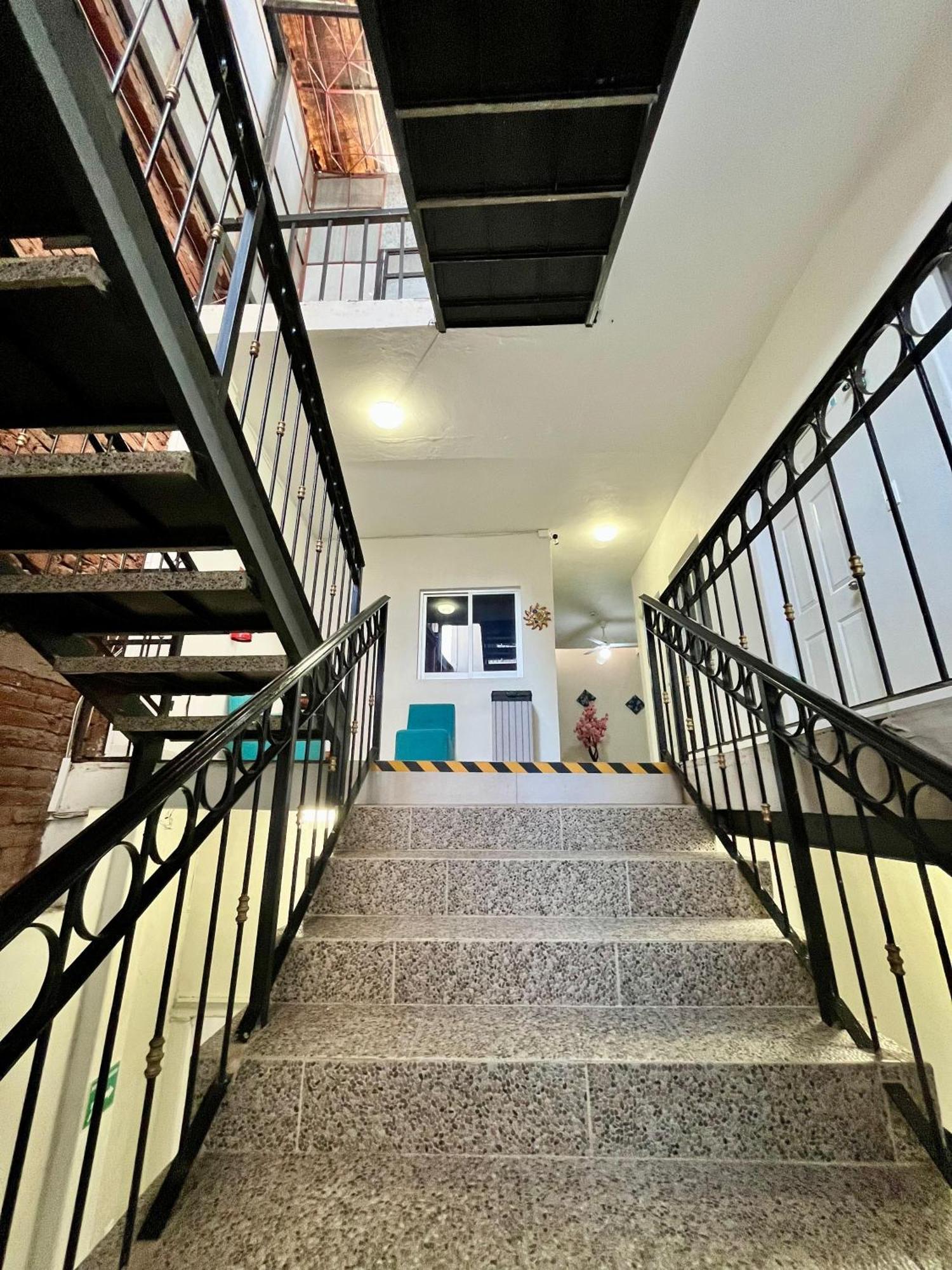 Hotel Juarez 70 Colima Eksteriør billede