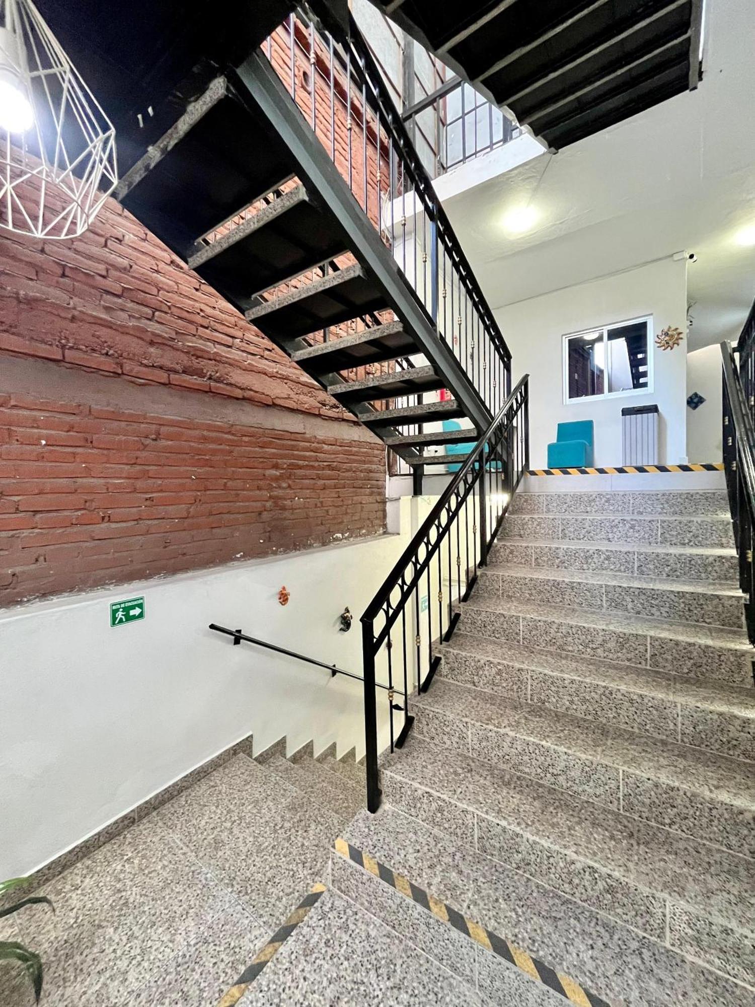 Hotel Juarez 70 Colima Eksteriør billede